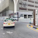 Blueground 5242 Tower Pool Elev Garage Dxb-922