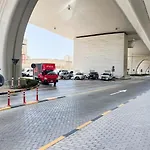 Blueground 5242 Tower Pool Elev Garage Dxb-922